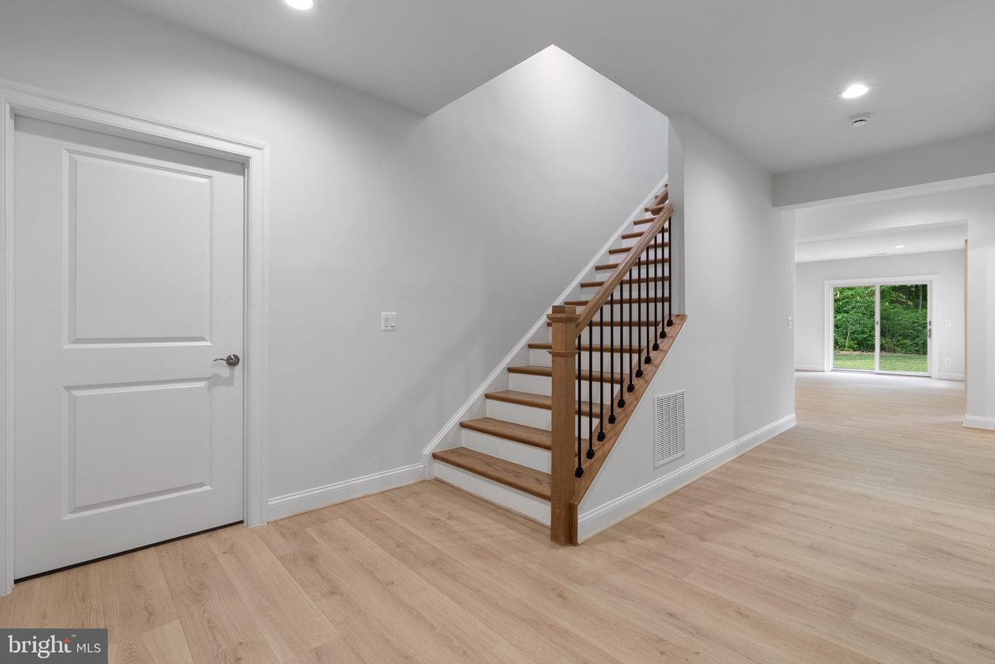 2305 Stryker Avenue photo 79