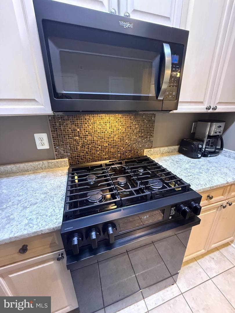 2663 Manhattan Place #112 photo 16