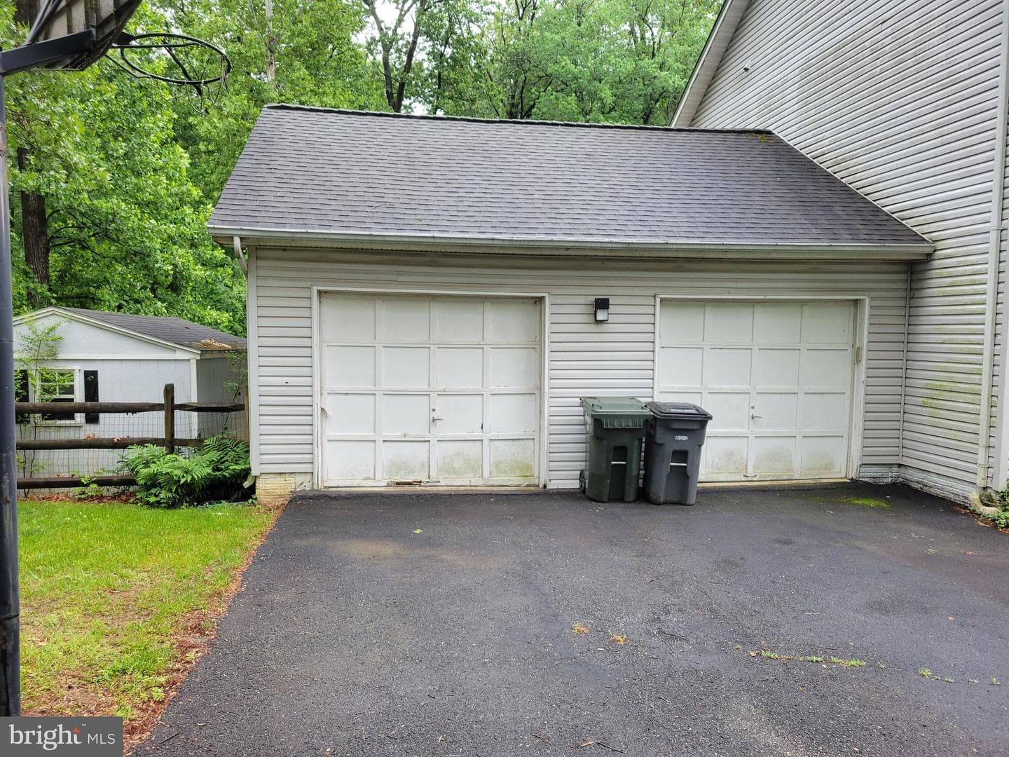 2449 Casmar Street photo 2