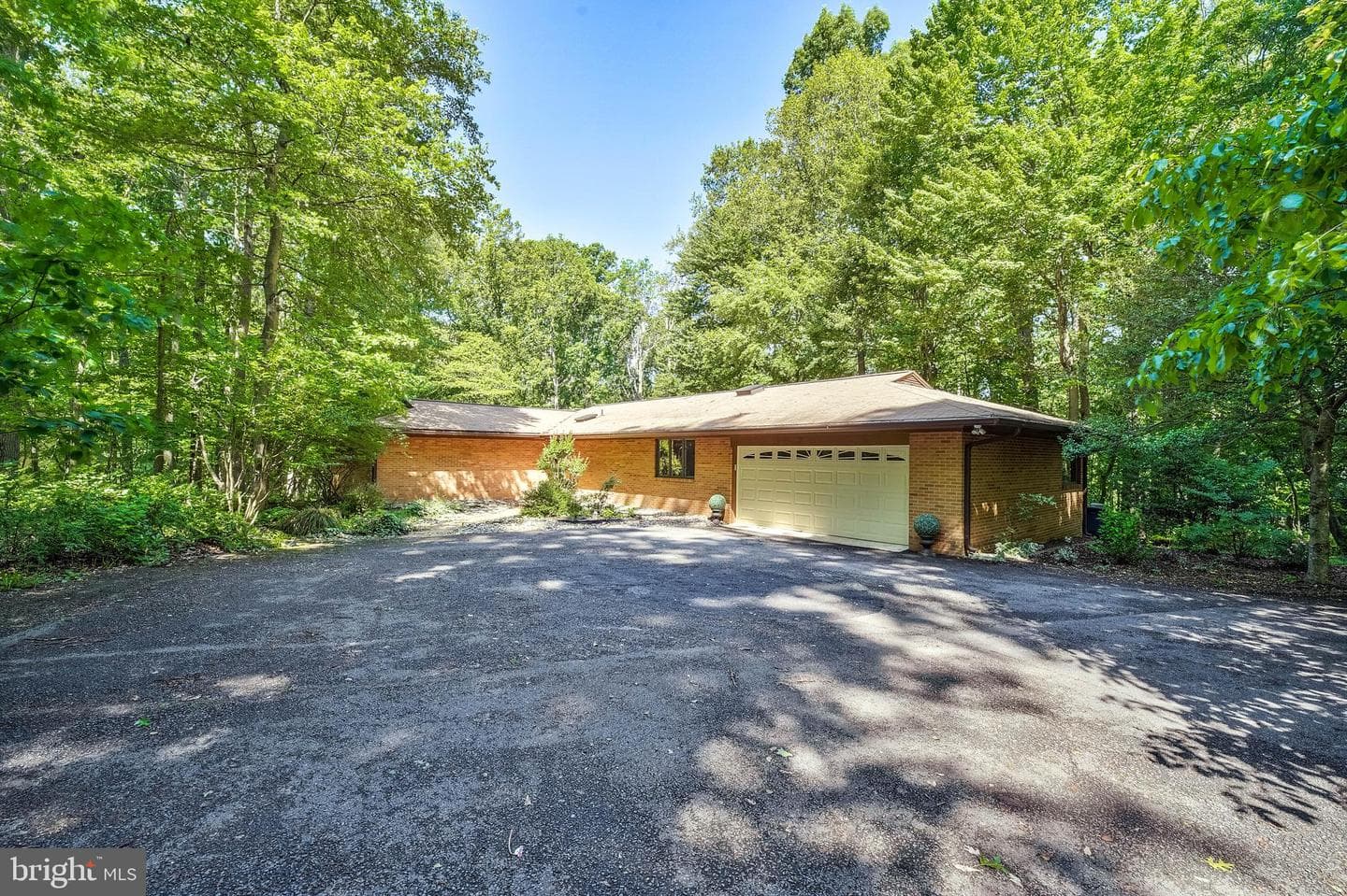 2026 Hunter Mill Road, Vienna