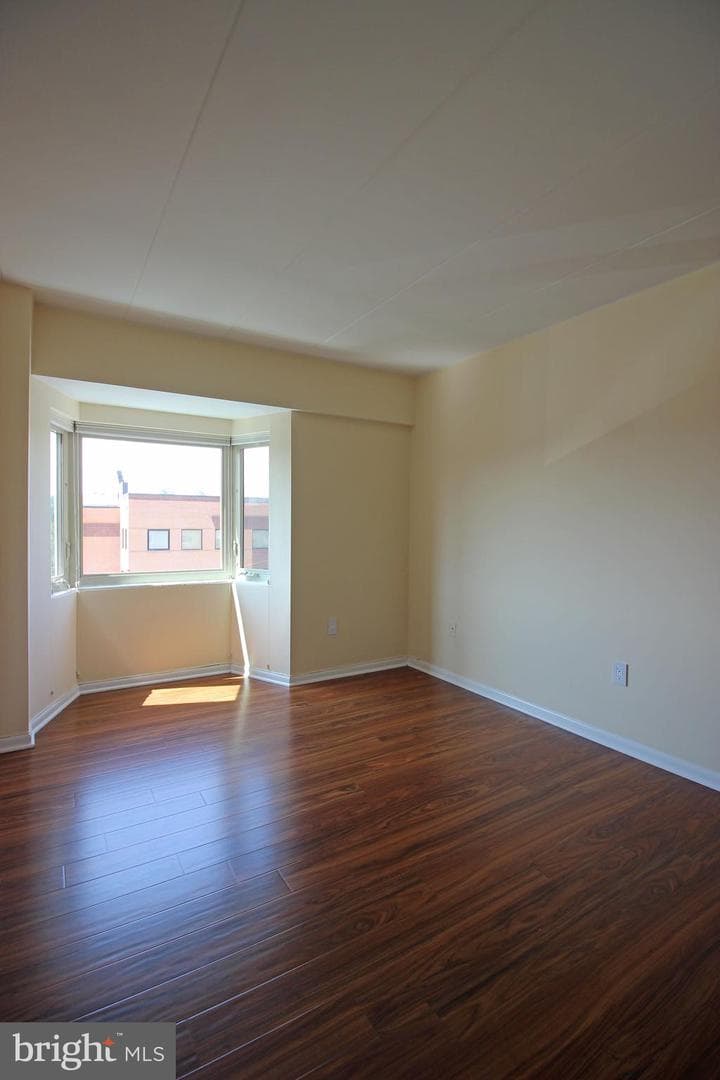 200 Locust Street SE #405 photo 14