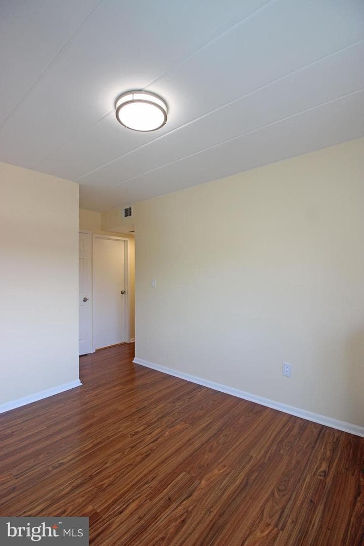 200 Locust Street SE #405 photo 20