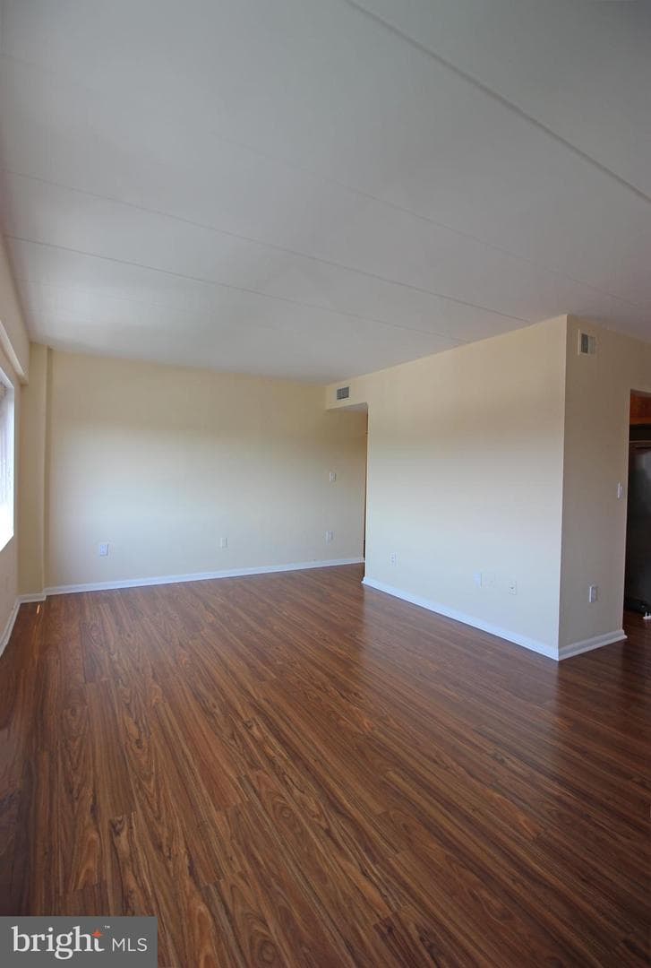 200 Locust Street SE #405 photo 7