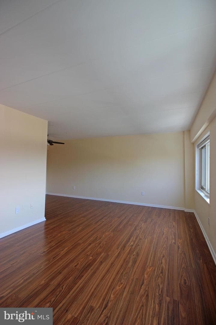 200 Locust Street SE #405 photo 8