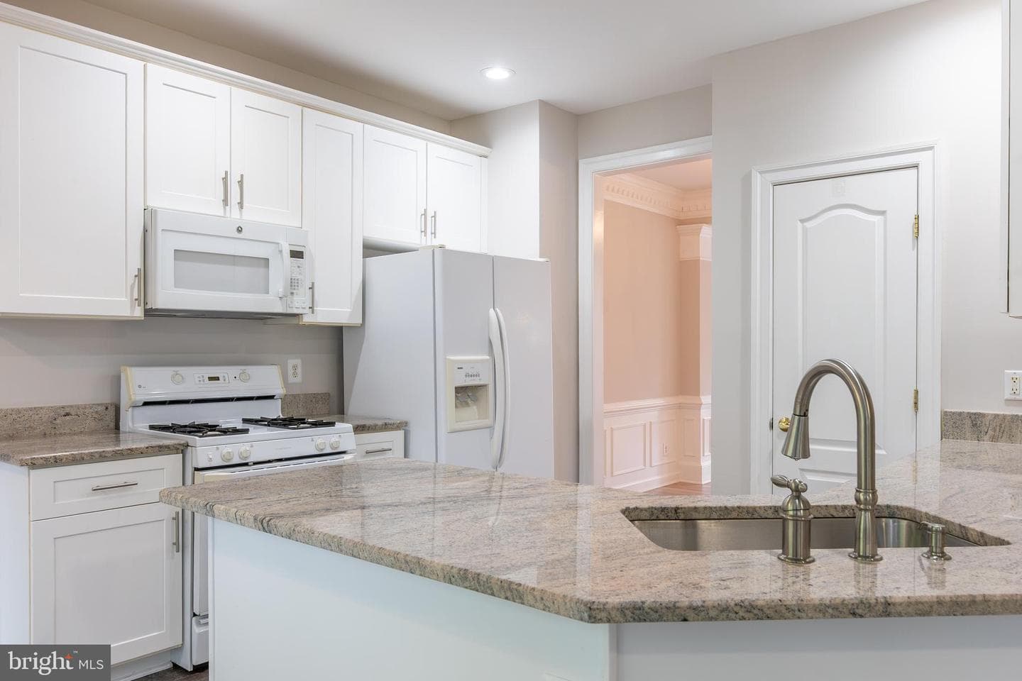 9551 Lagersfield Circle photo 16