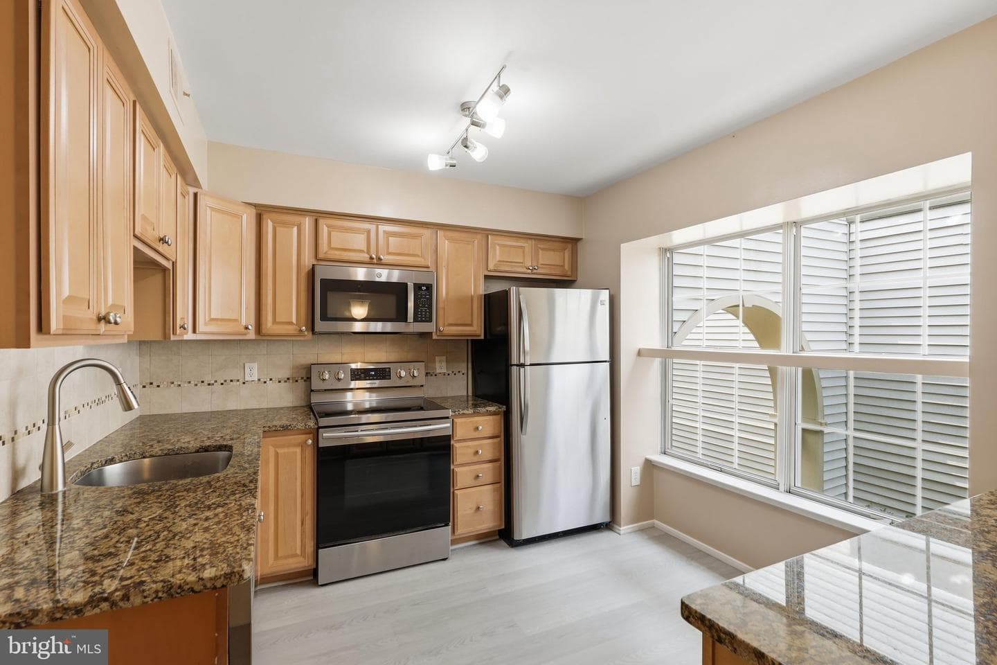 5906 Bridgetown Court #37 photo 10