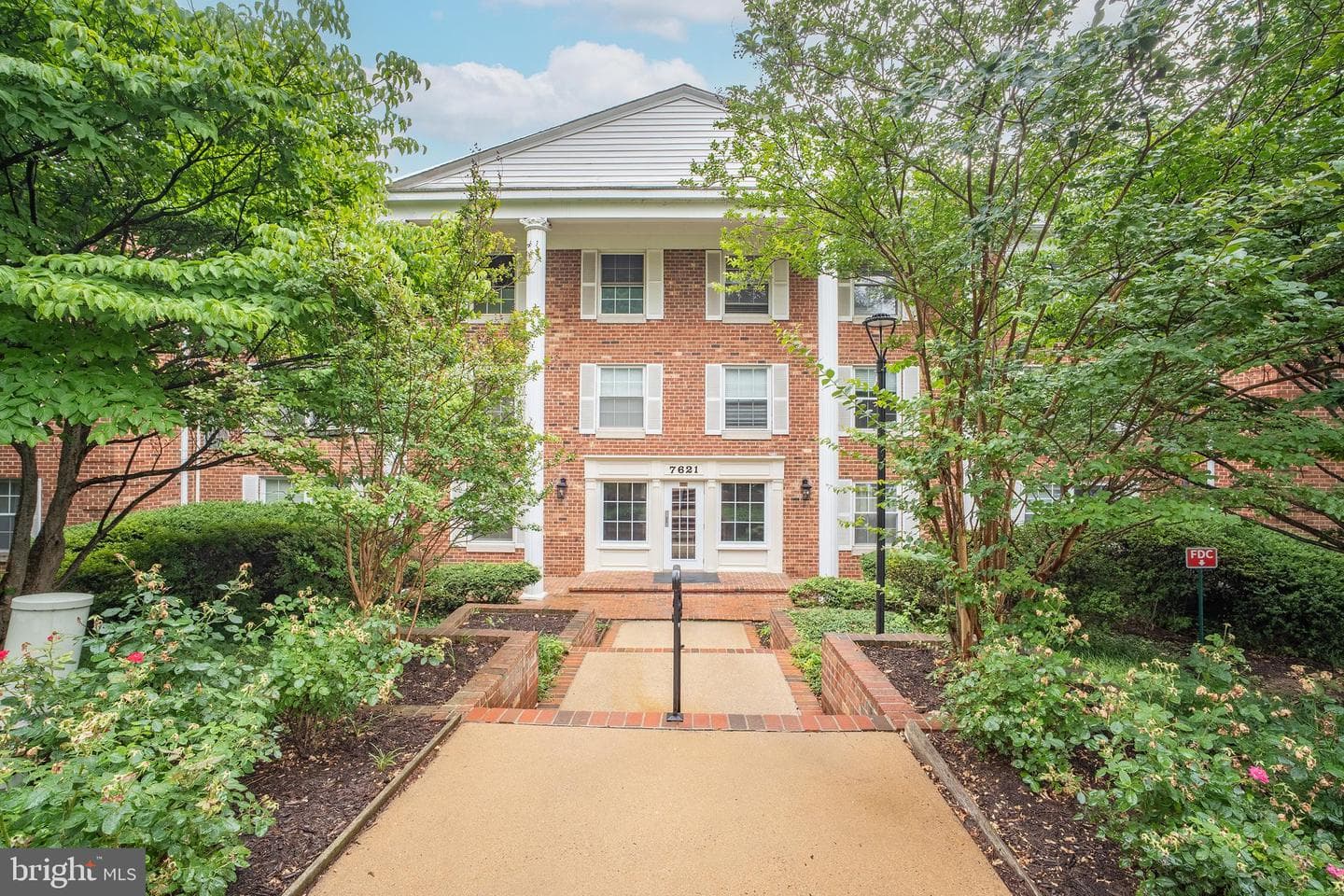 7621 Provincial Drive #211, Mclean