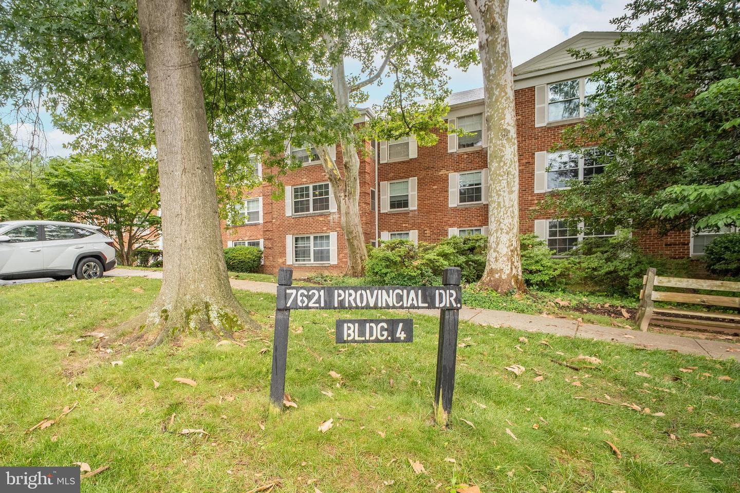 7621 Provincial Drive #211, Mclean