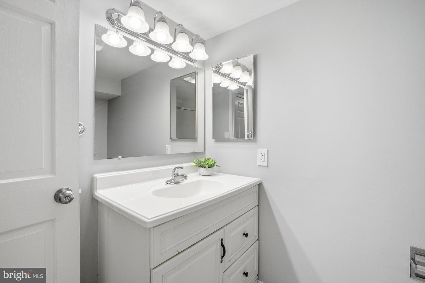 7621 Provincial Drive #211 photo 28
