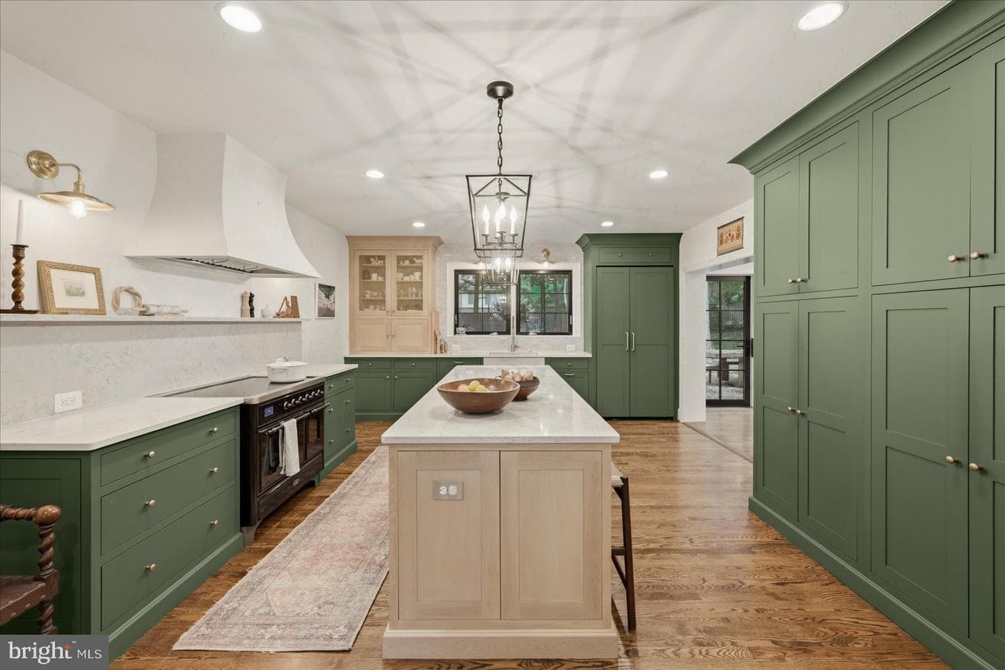 710 Live Oak Drive photo 5