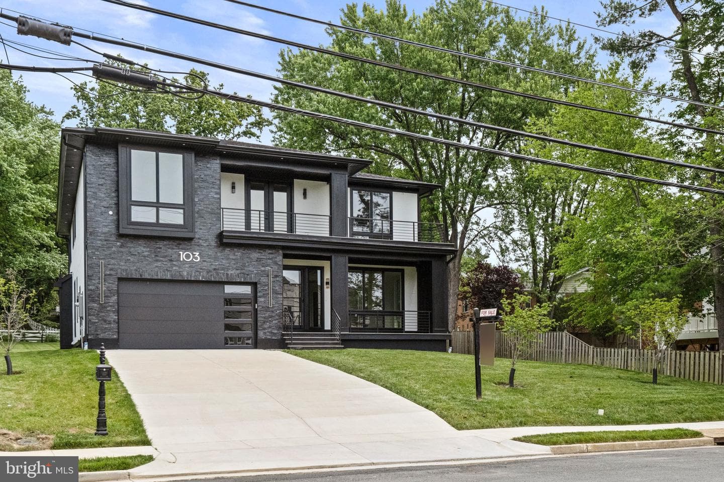 103 Saint Andrews Drive NE, Vienna