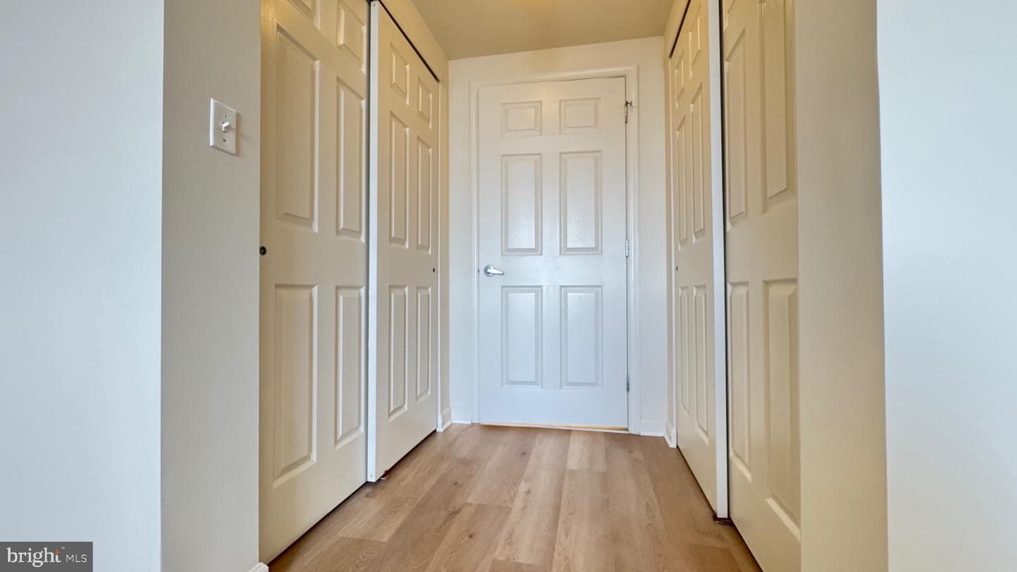 2726 Gallows Road #1405 photo 16