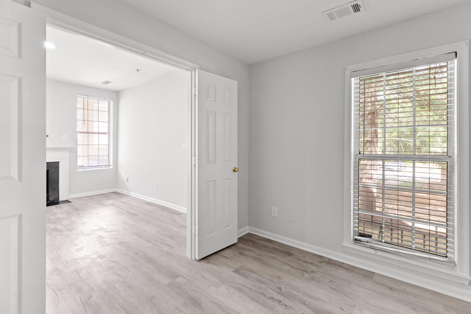 1318 Garden Wall Circle #213 photo 11