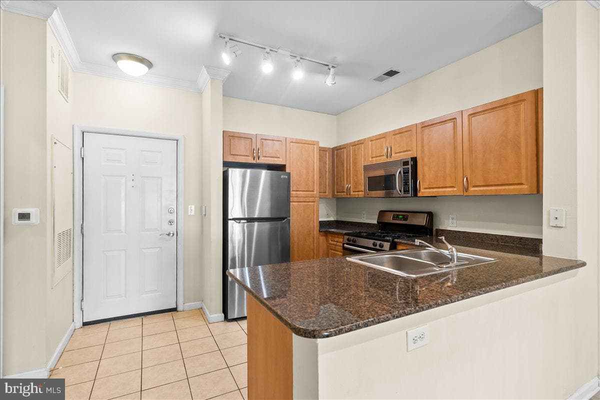 12913 Centre Park Circle #103, Herndon