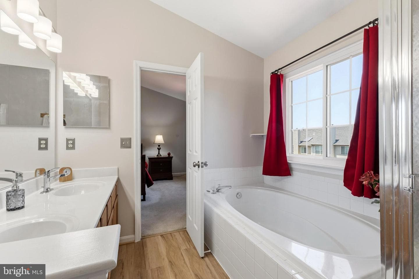 13830 Bridlington Court photo 32