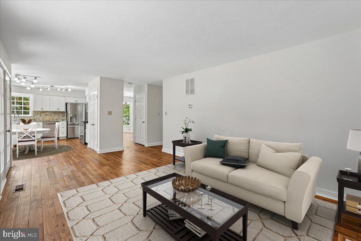 13146 Ladybank Lane photo 12