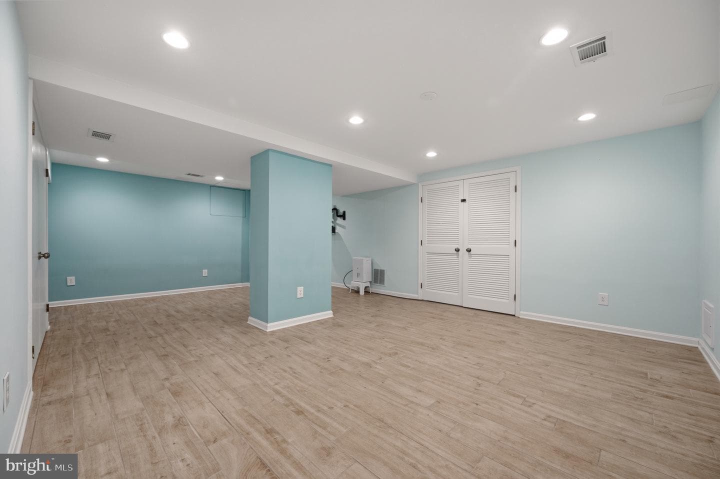 7118 Devonshire Road photo 43