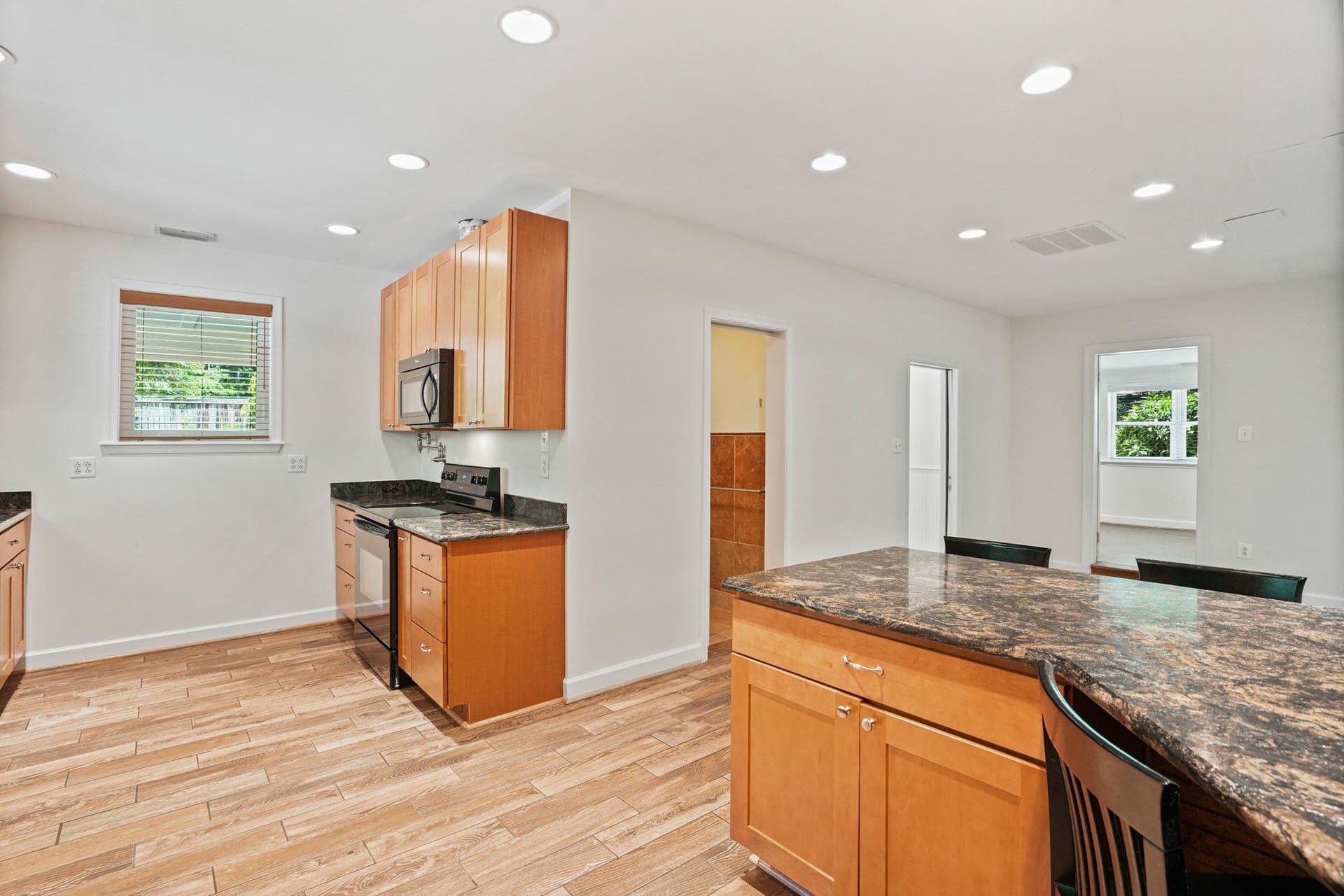 7712 Dolly Drive photo 22