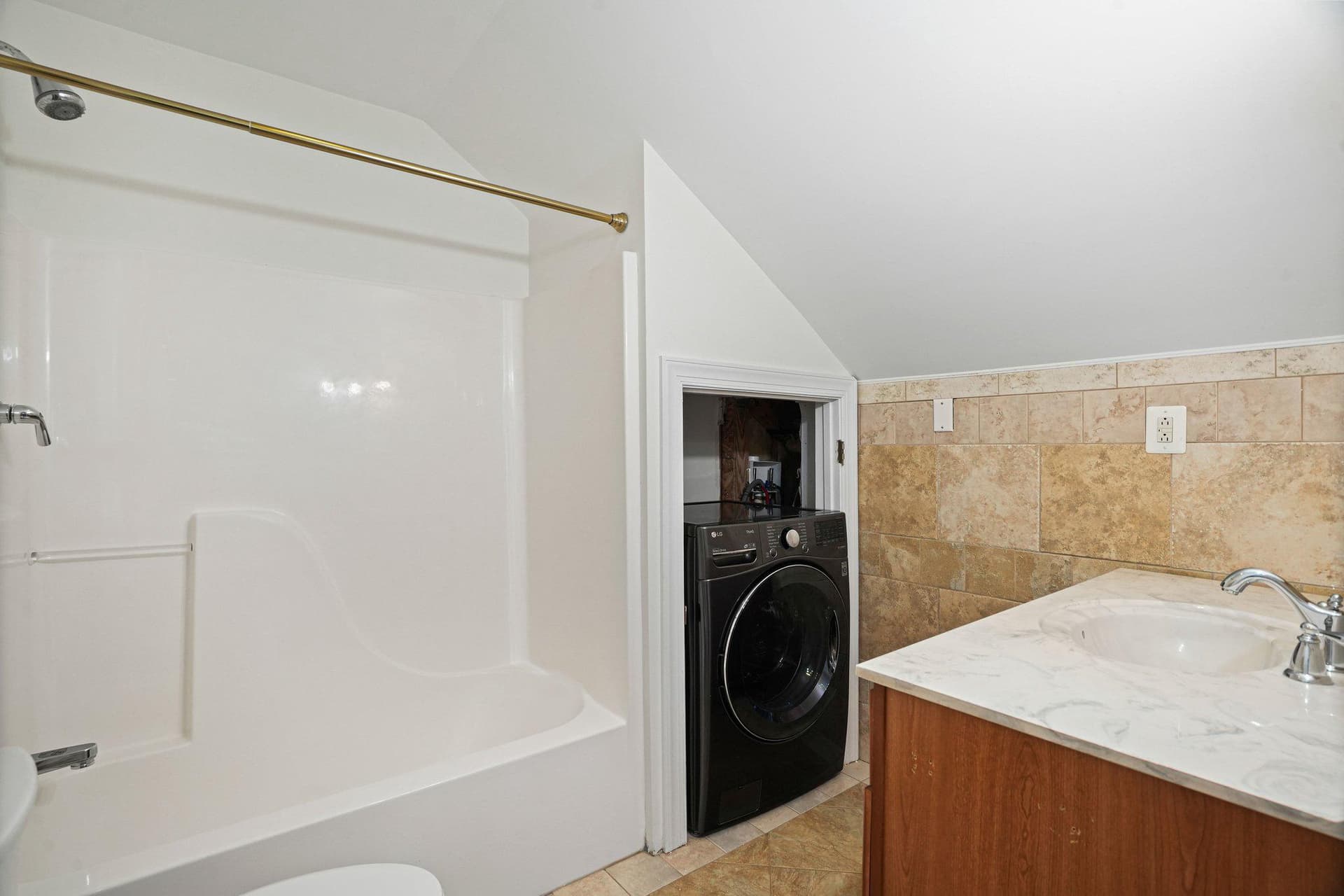 7712 Dolly Drive photo 40