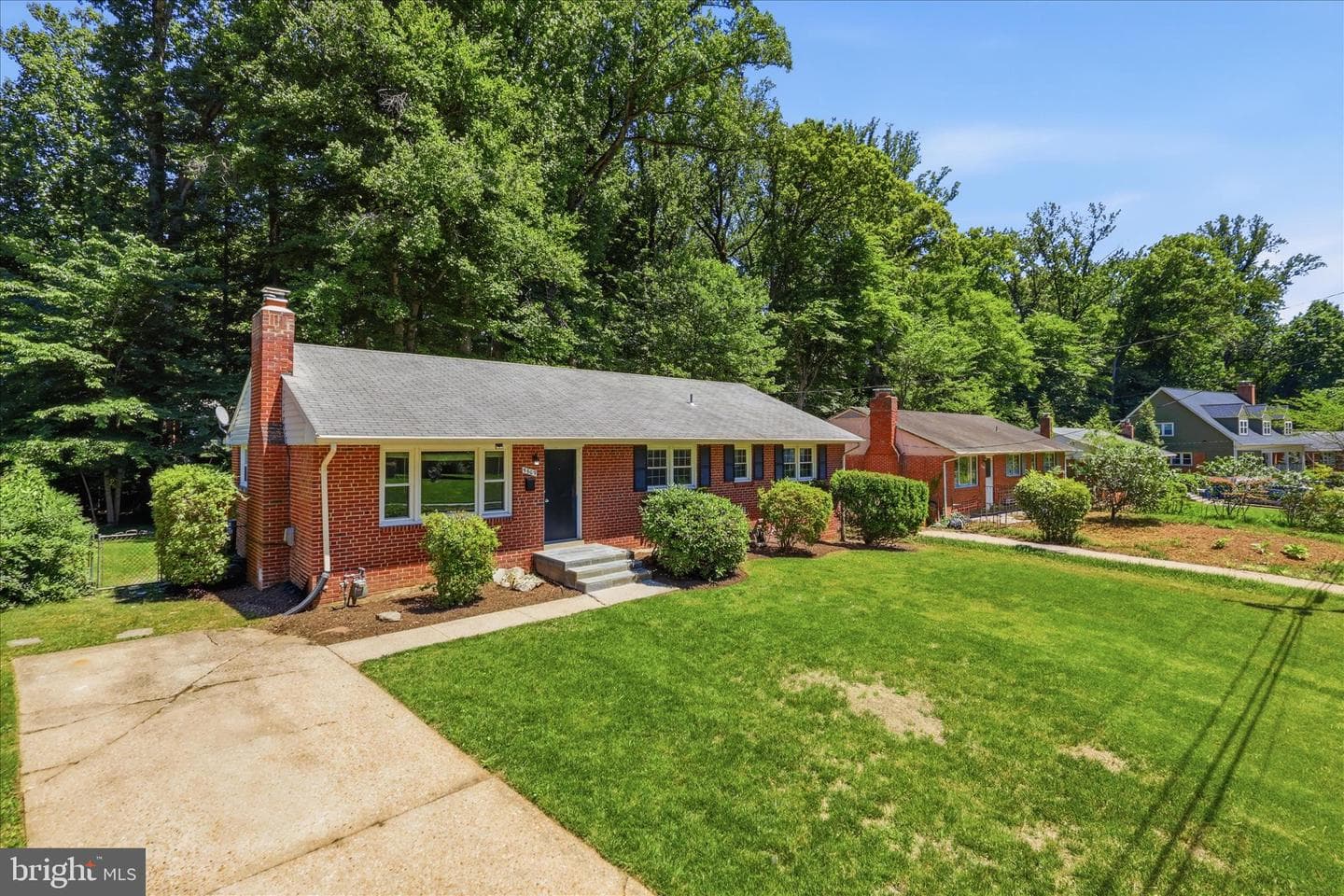 5609 Sedgwick Lane photo 4