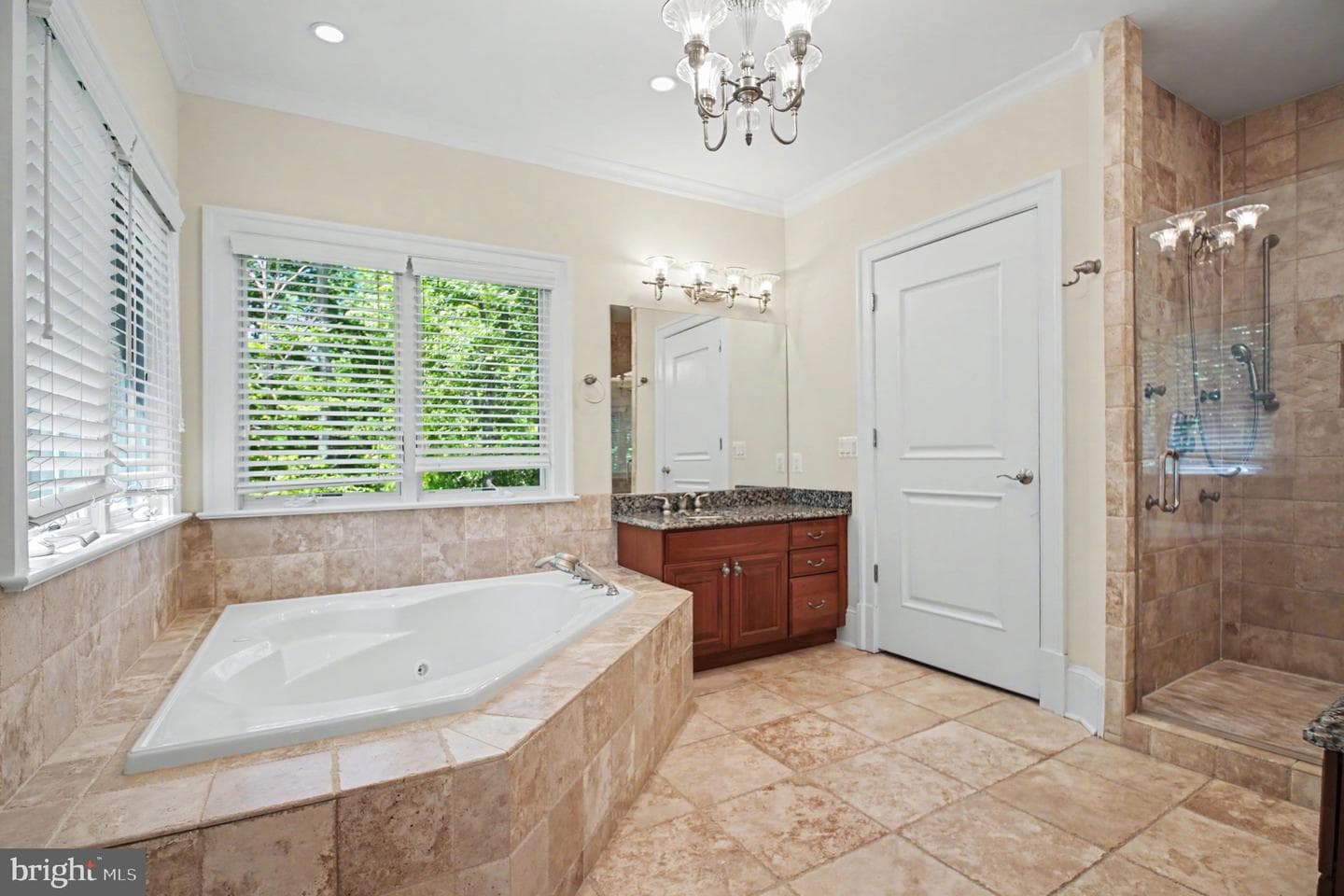 5985 Saint Catherines Lane photo 26
