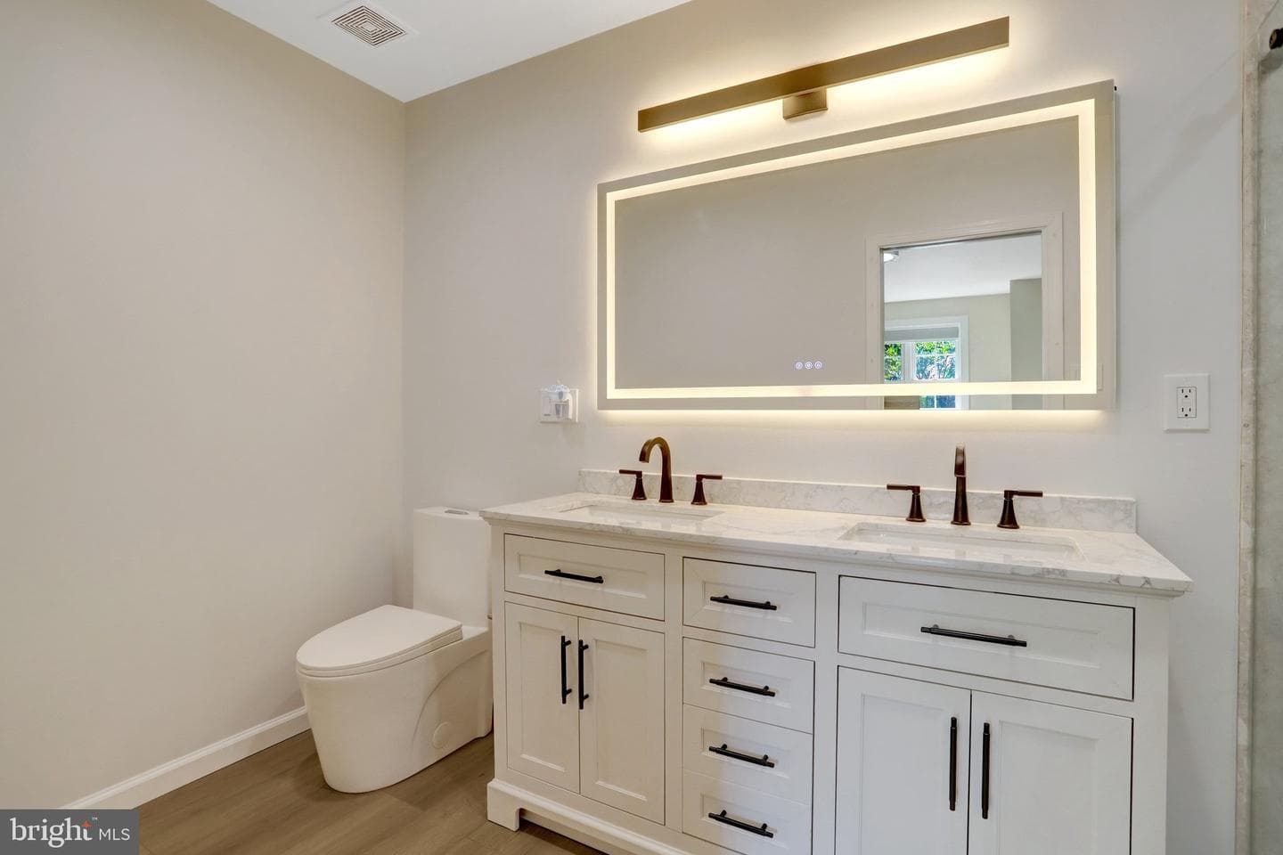 2933 Fairmont Street photo 44