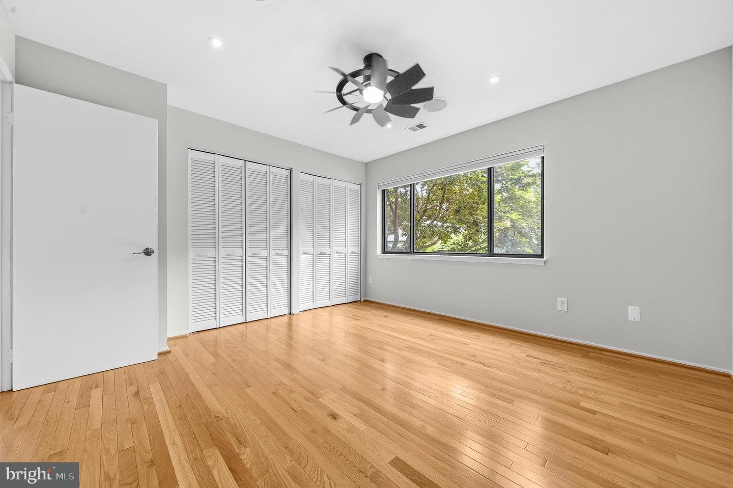 2105 South Bay Lane photo 19