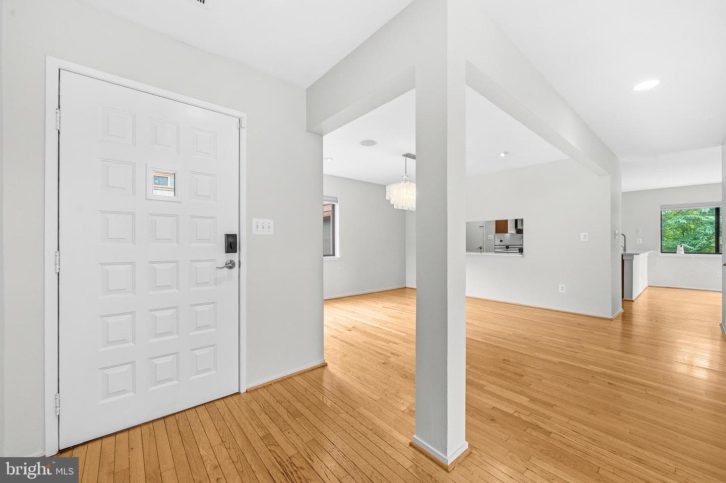 2105 South Bay Lane photo 3