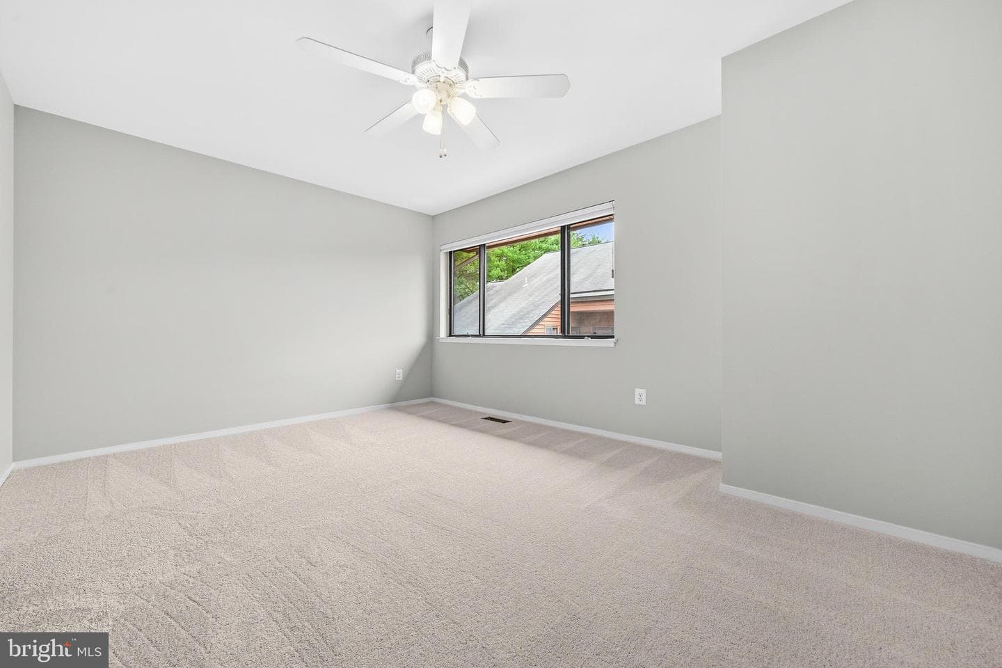 2105 South Bay Lane photo 38