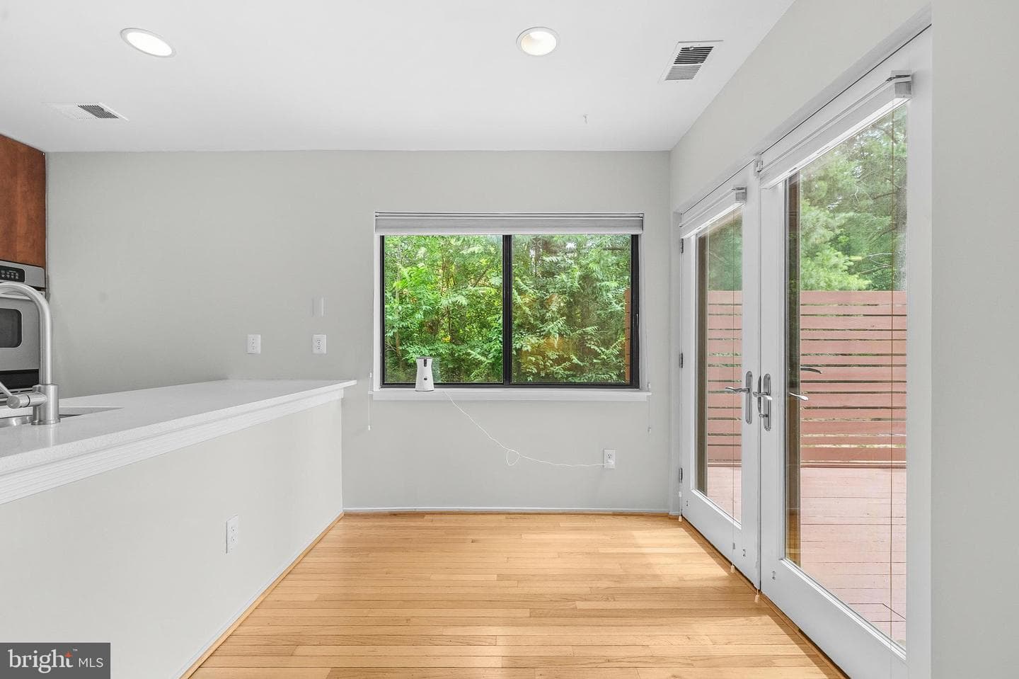 2105 South Bay Lane photo 7