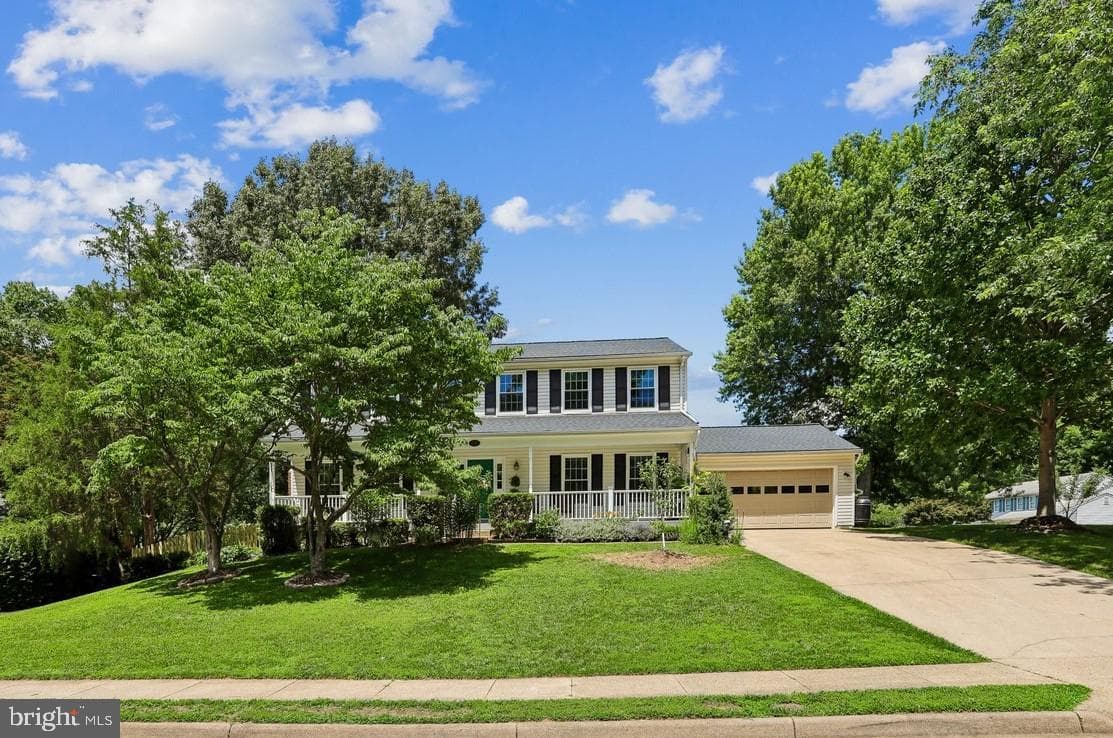 900 Barker Hill Road, Herndon