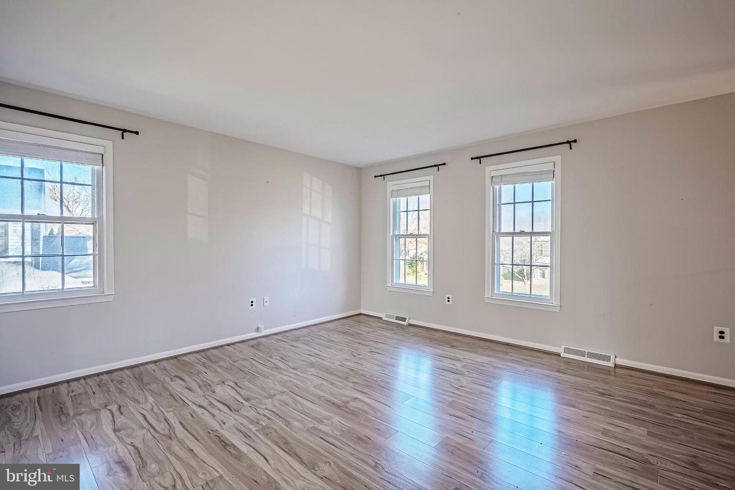 5539 Shooters Hill Lane photo 3