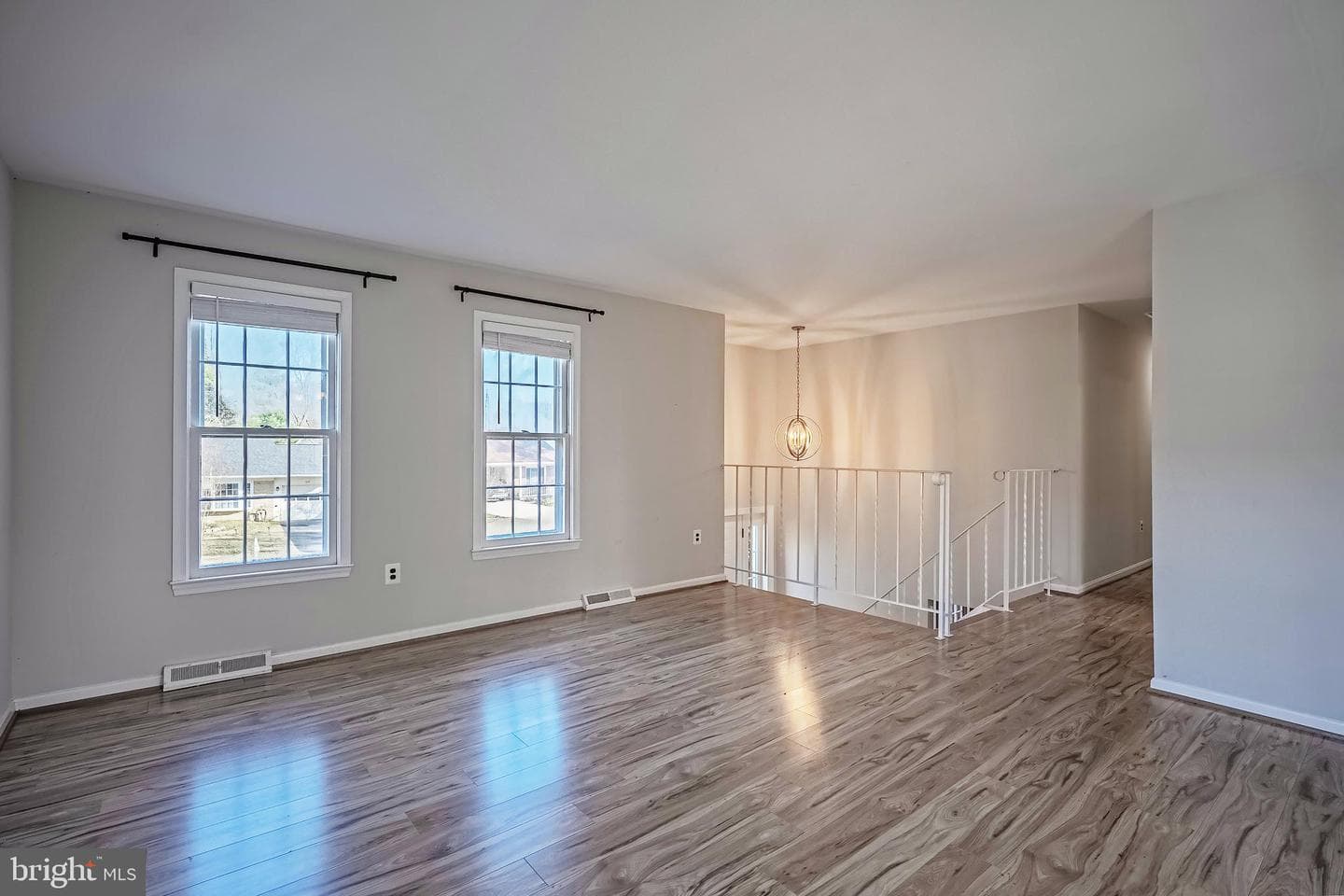 5539 Shooters Hill Lane photo 4