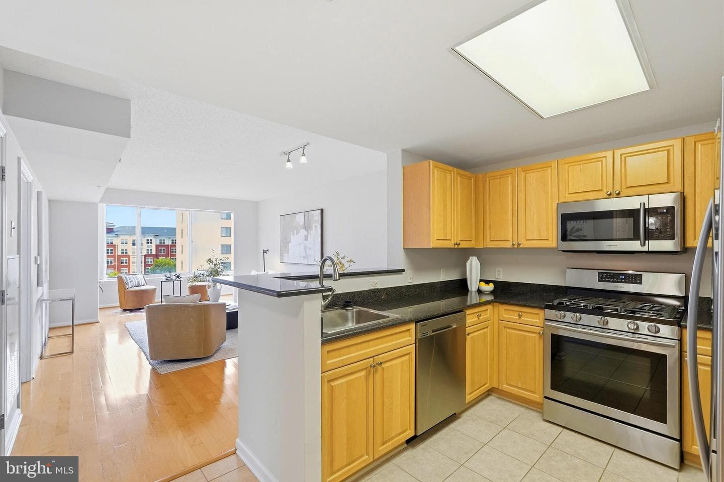 2726 Gallows Road #806 photo 4