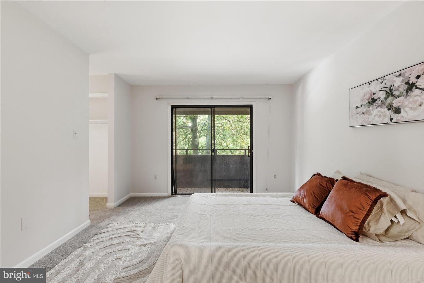 2043 Wethersfield Court photo 19
