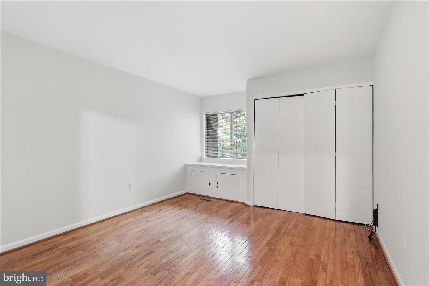 2043 Wethersfield Court photo 27