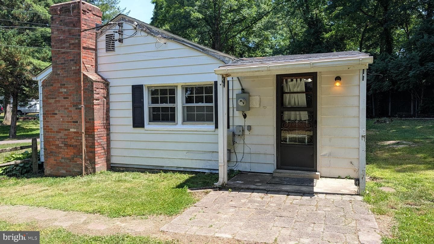 6497 Windham Avenue photo 11