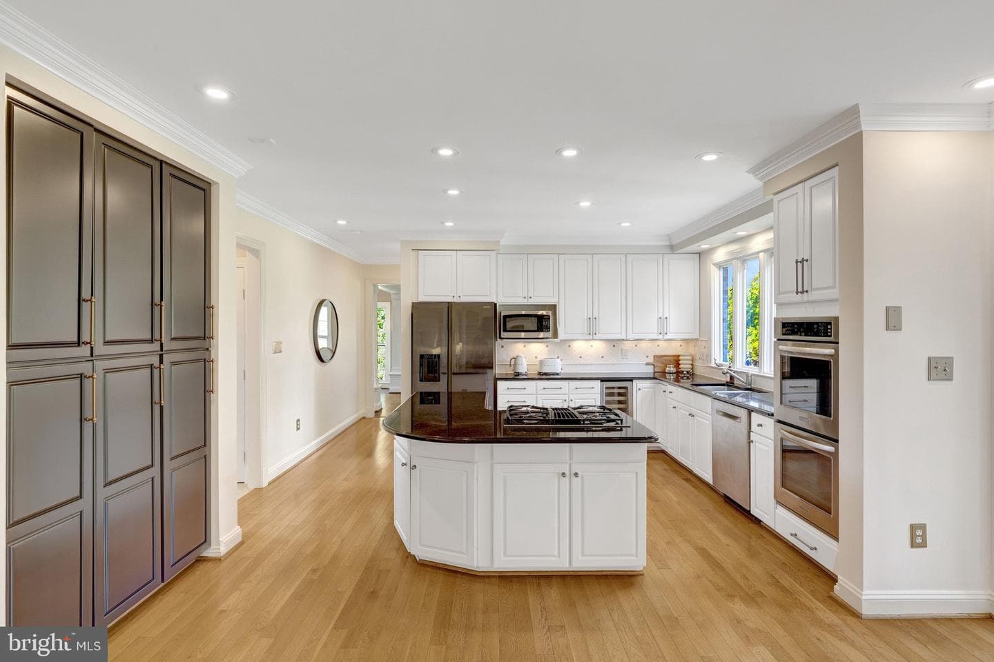 10114 Nedra Drive photo 8