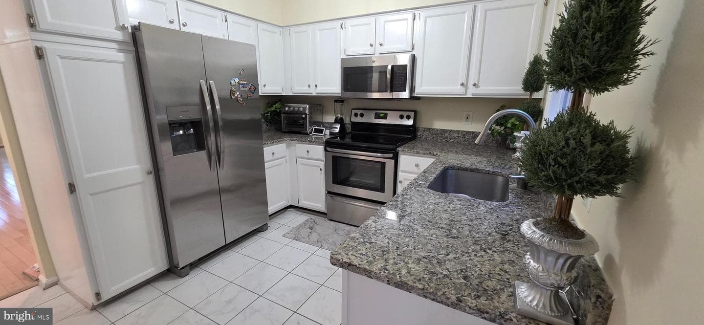8434 Springfield Oaks Drive photo 6