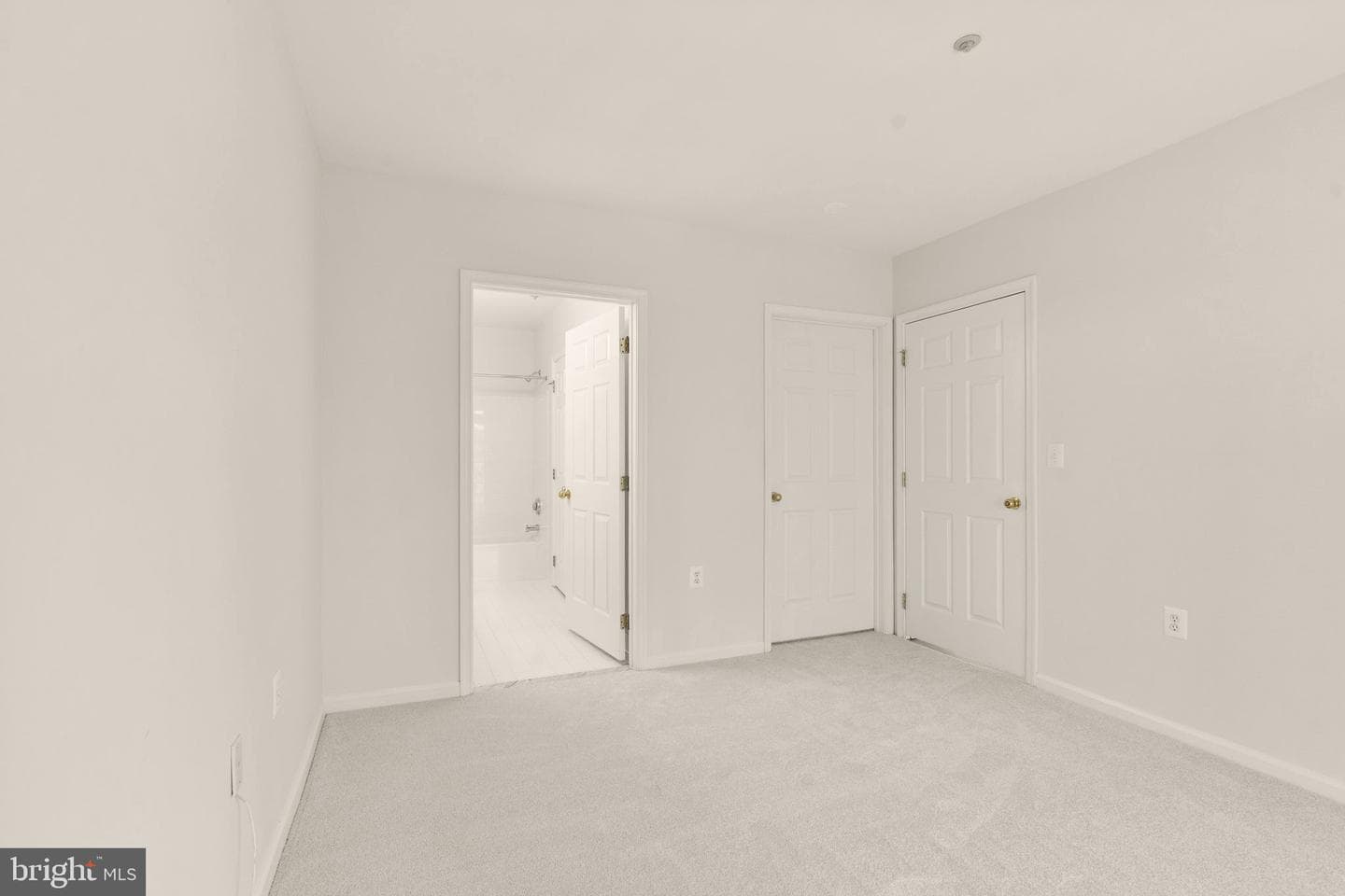 6990 Falls Reach Drive #408 photo 34