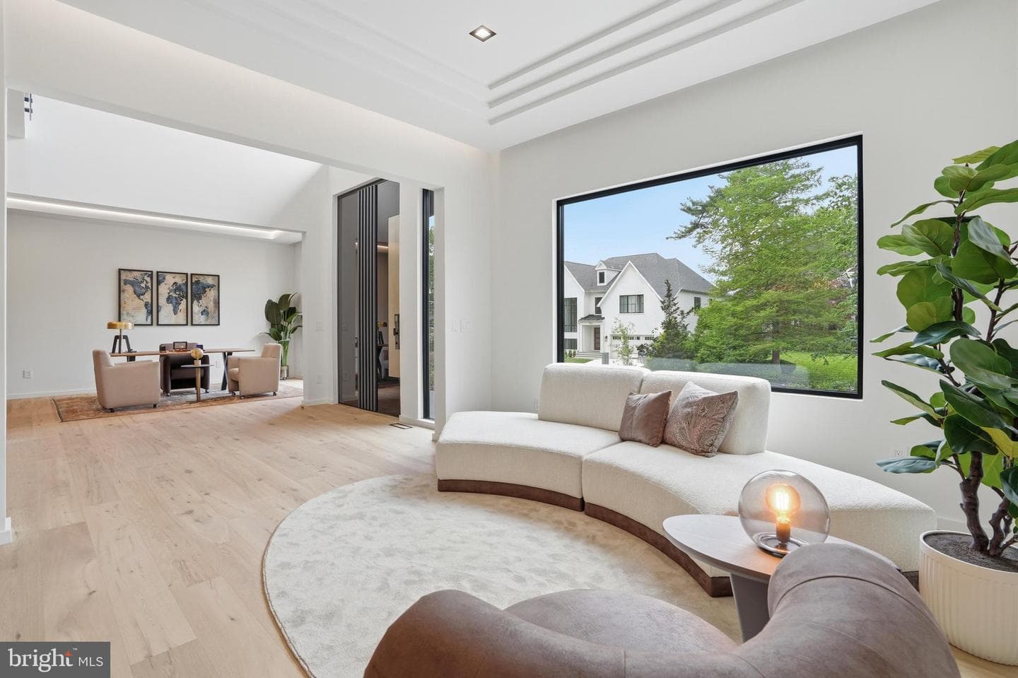 1803 Dumbarton Street photo 10