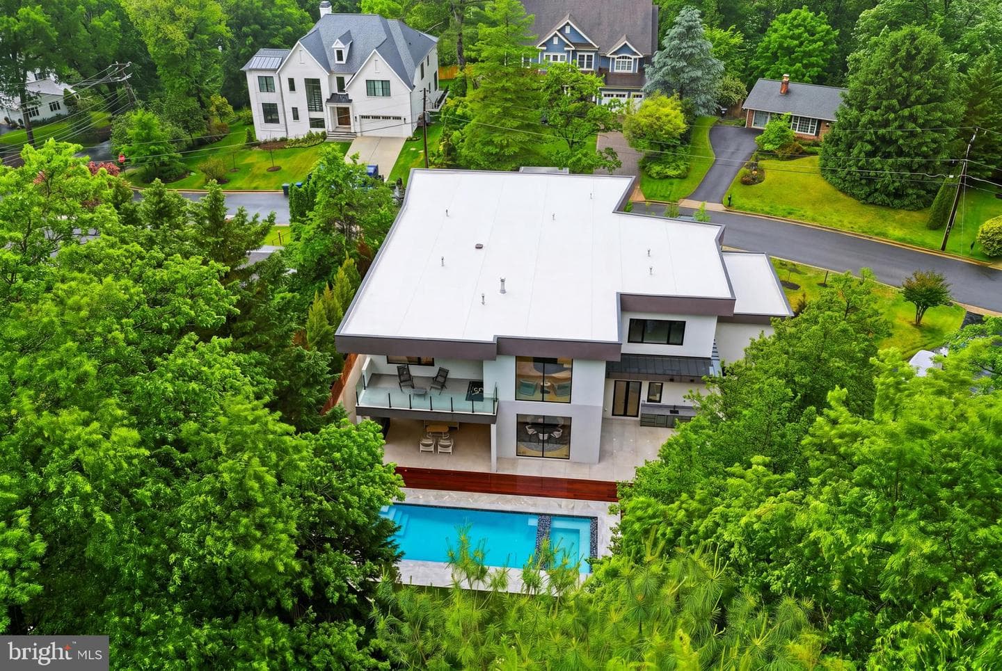 1803 Dumbarton Street photo 115