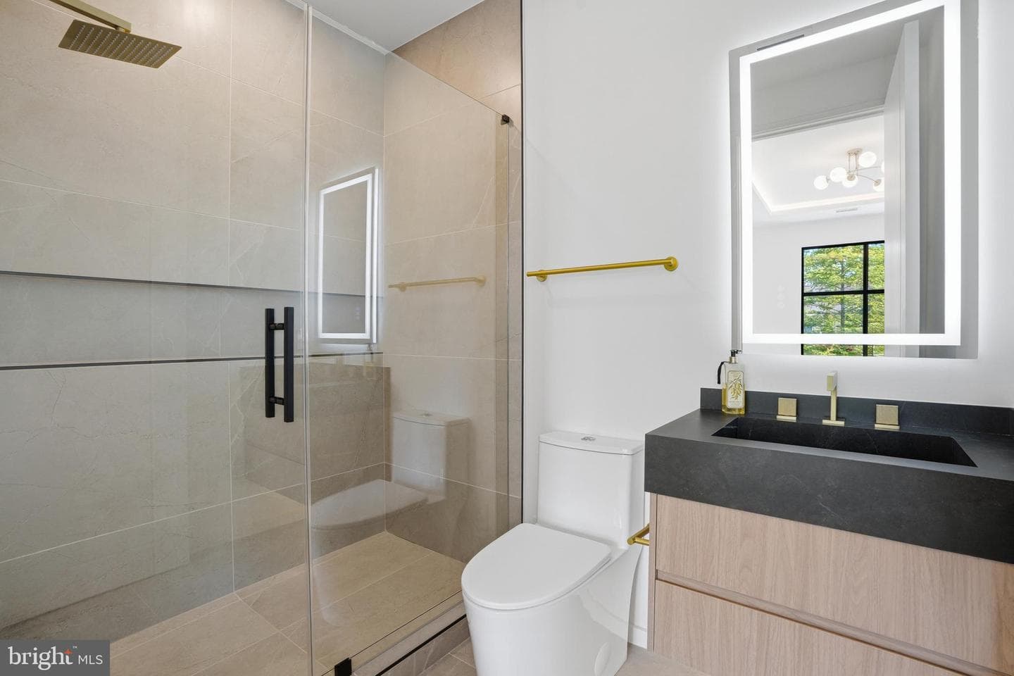 1803 Dumbarton Street photo 54