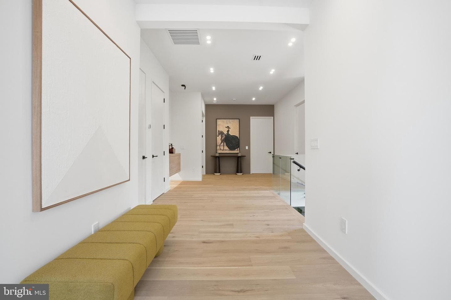 1803 Dumbarton Street photo 56