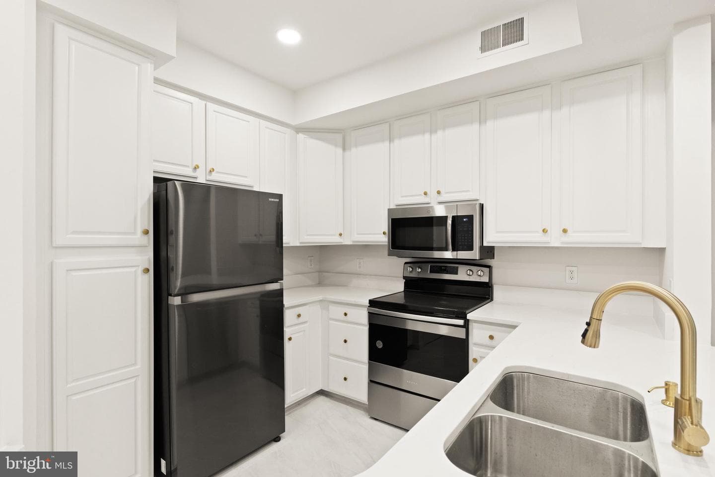 1324 Garden Wall Circle #b photo 11
