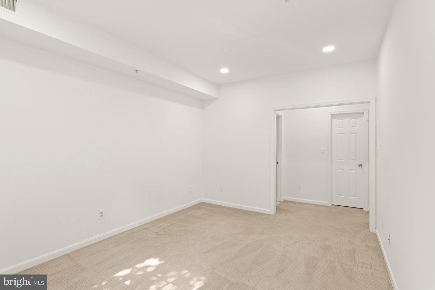1324 Garden Wall Circle #b photo 17