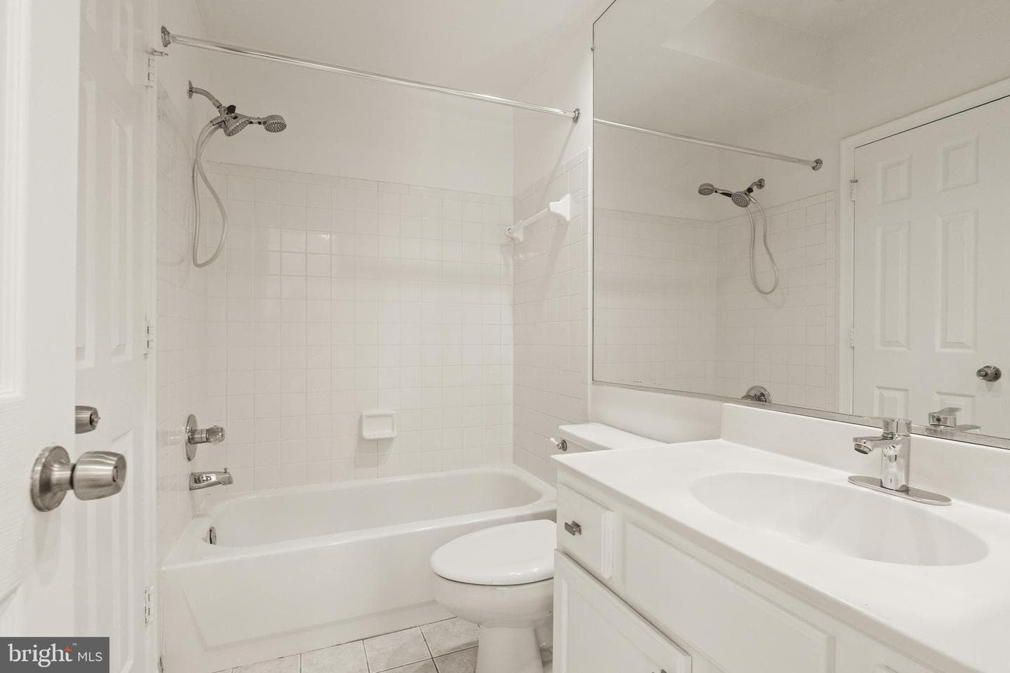 1324 Garden Wall Circle #b photo 24