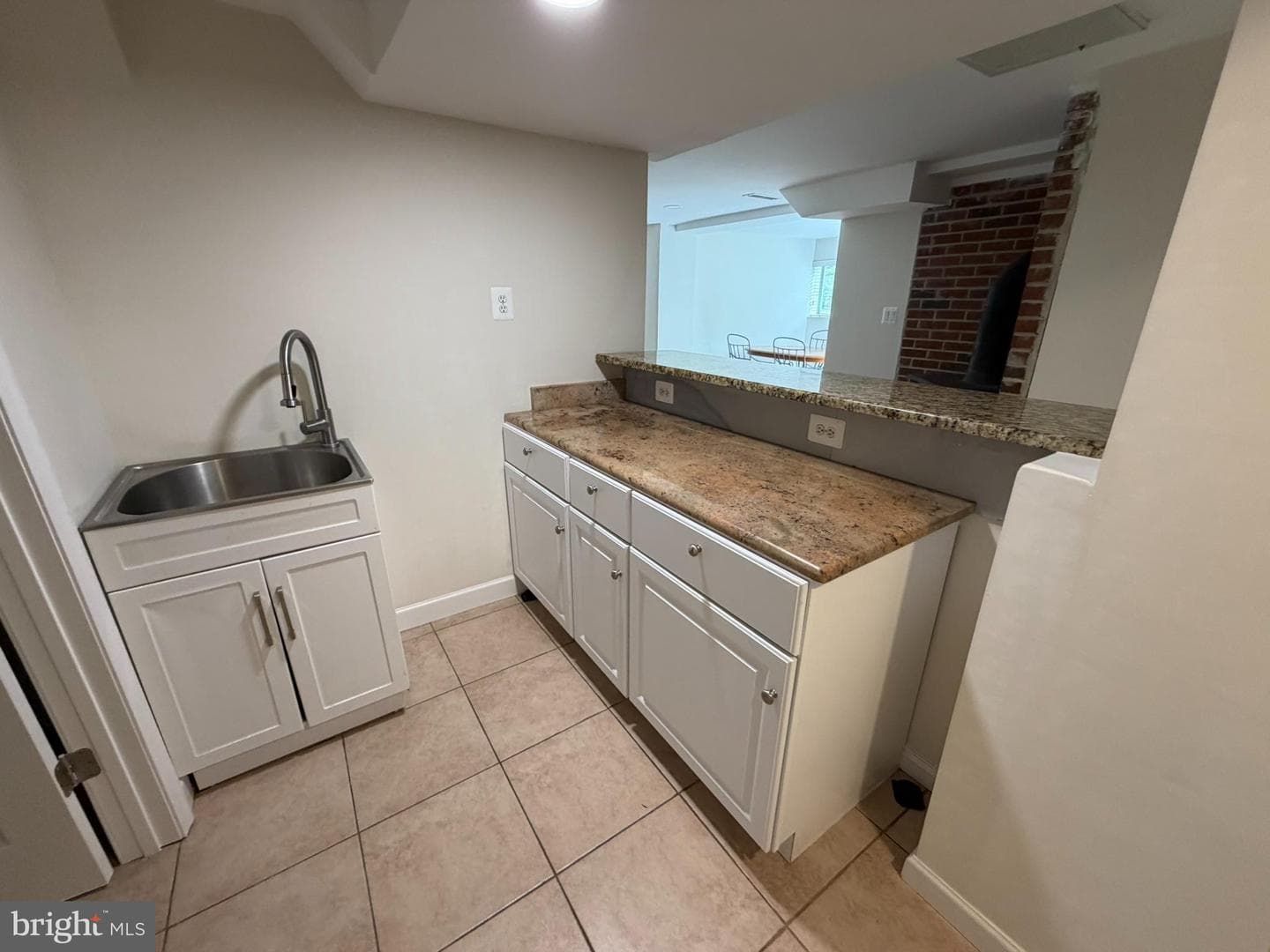 2923 Fairhill Road photo 44
