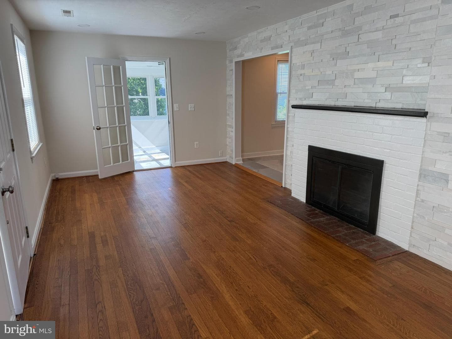 2923 Fairhill Road photo 6