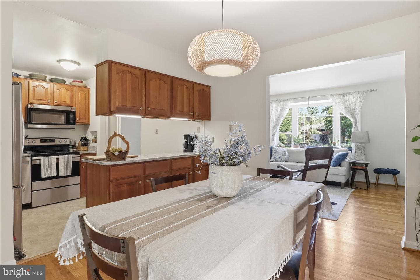 8143 Edmonton Court photo 10